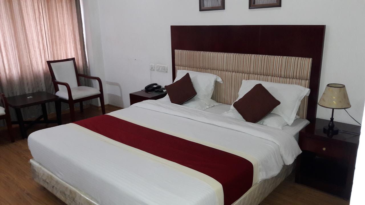 Aroma Residency Tinsukia Exterior foto