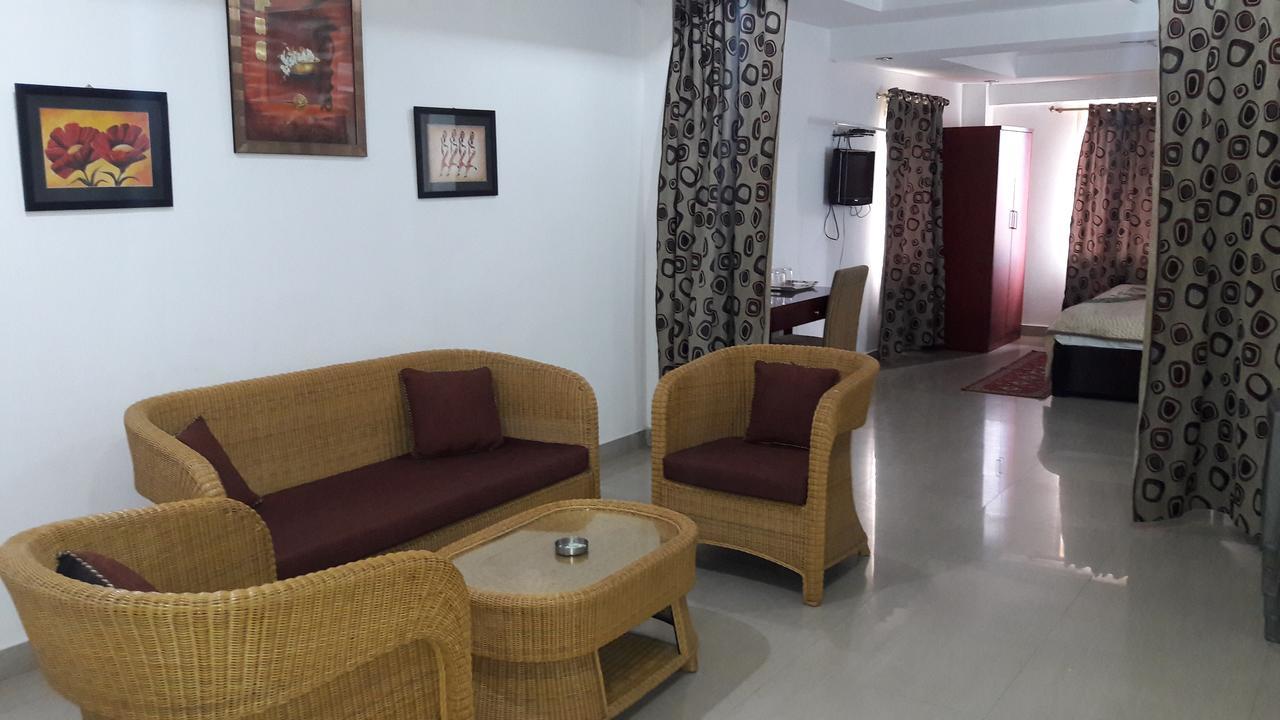 Aroma Residency Tinsukia Exterior foto